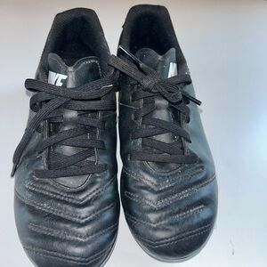 Nike Men's Black Athletic Sneakers